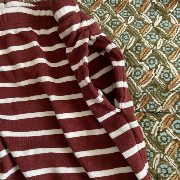 Hanna Anderson Women’s Striped Brown and White Loungewear Set - Picture 9 of 11